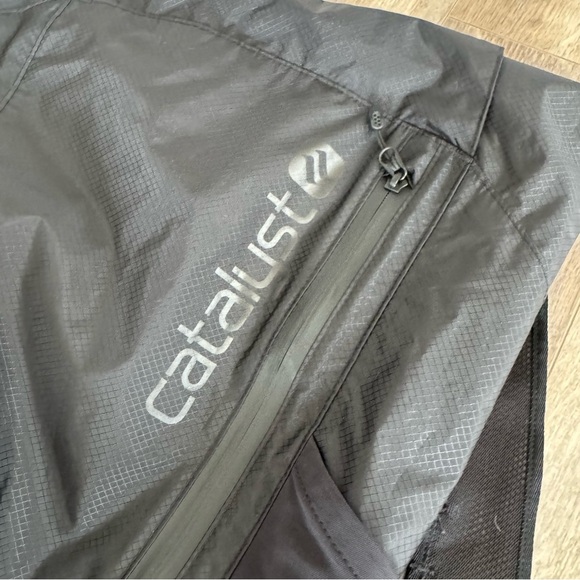 NWOT! Catalyst WATERPROOF 20L BACKPACK - Black - Picture 11 of 12